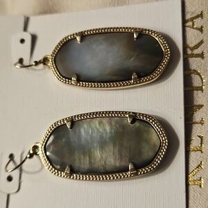 Kendra Scott Elle Gold Drop Earrings in Slate’s Cat Eye (Gray)
